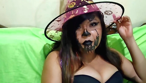 Brunette milf fucked by her boyfriend with her ass