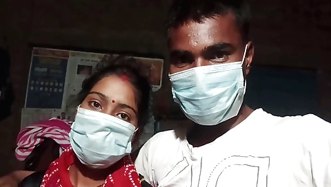 Indian girl with a sexy body is getting a hot handjob