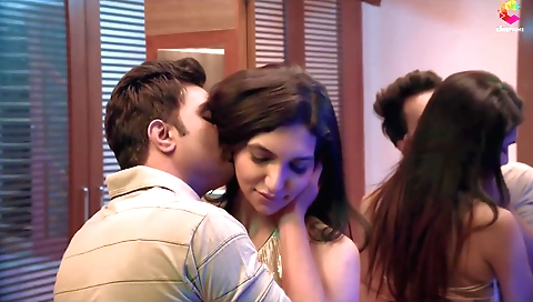 Amateur in short blue stockings seductively masturbates