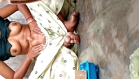 Indian girl caught by bhabhi takes care of her hairy pussy