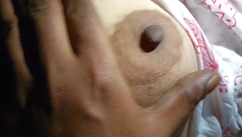 Teen sex in homemade sex video from pussy to pussy