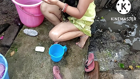 Indian amateur video in natural bathroom solo scene