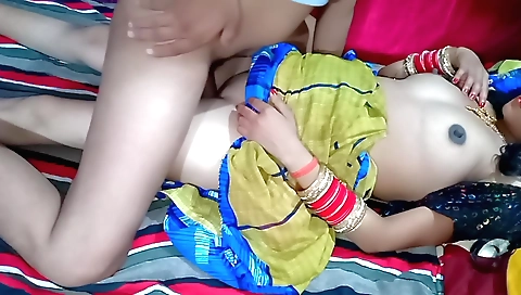 Indian lady is getting fucked in her ass by her boyfriend