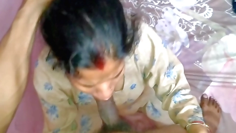 Hairy pussy creampie porn video for amateur brunette babe