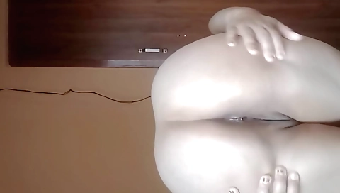 Hot amateur indian chick giving a blowjob on web cam