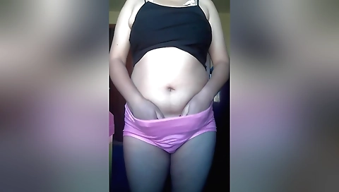 I'm masturbating in my bed in a homemade solo scene