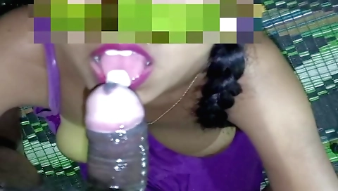 Amateur brunette video with a nice body and shaved pussy