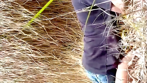 Indian slut is fucking herself outdoors on the street