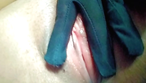 Hot solo video of a nice female masturbating with a sex toy