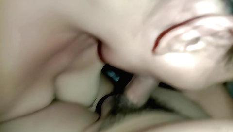 Beautiful amateur deepthroat sex video with a sweet babe