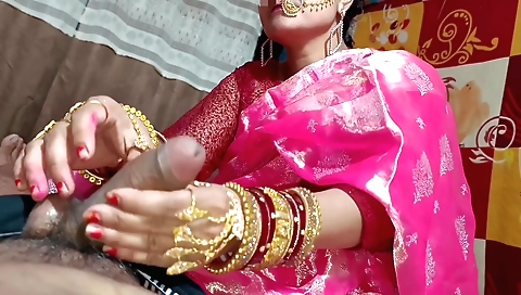 Indian chick with big boobs takes a big hot handjob