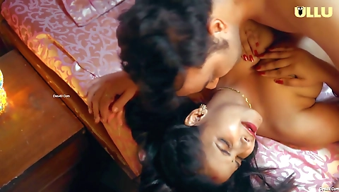 Big ass brunette milf with big tits is fucking on the internet