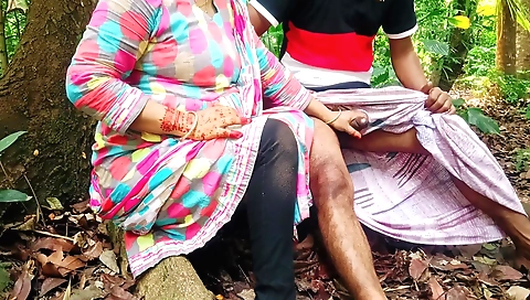 Fuckd And Sexy Talk In The Jungle With The Neighbor