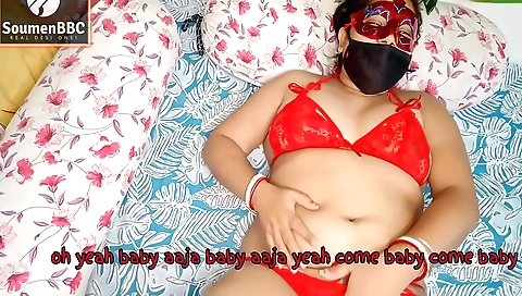 Horney desi bhabhi masturbates with her new sex toy