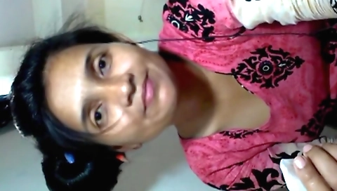 Desi Indian Girlfriend Busy With Boyfriend And Showing Her Naked Body