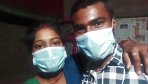 Indian hottie in her Indian outfit plays with a dildo