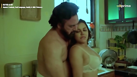 Buxom indian babe shows off her sexy body in various poses