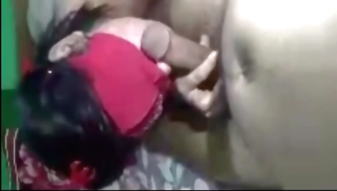 Indian slut in black t-shirt is in a hot mood in a sexy film