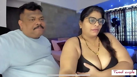 Busty amateur milf blowjob in amateur webcam video