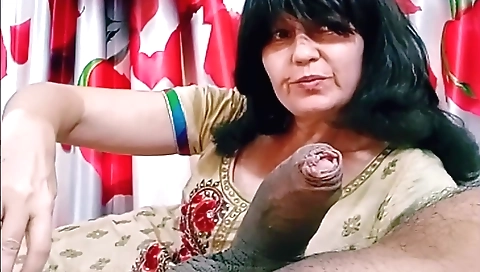 Mature brunette deepthroat milf fucks her lover's face