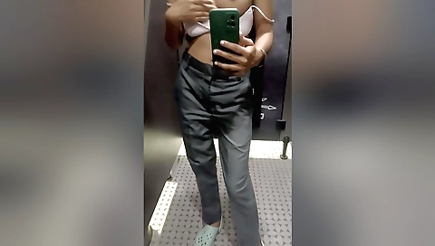 Solo amateur female masturbating with great passion