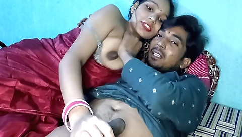Indian girl takes a big cock in her mouth and cunt