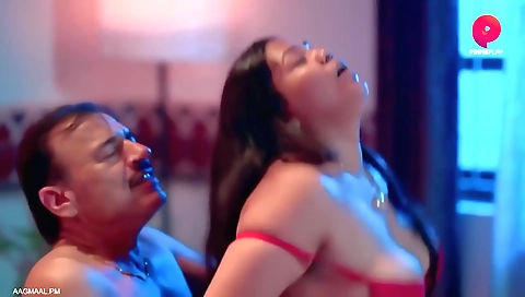 Indian hottie with a big booty is showing off her body