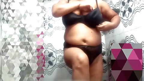 Busty stepsister-in-law and her stepbrother in bathing