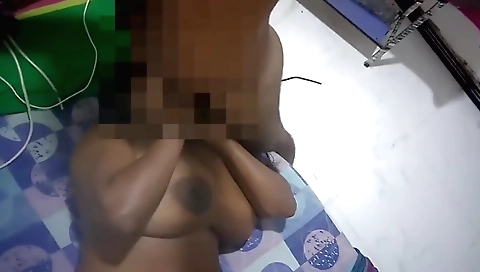 Amateur girlfriend with big tits and boobs sucks and gets off