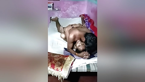 Indian bhabhi fucked in her house without being caught