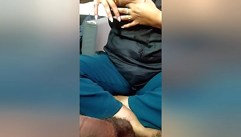 Indian teen jerking off her lover in homemade xxx video