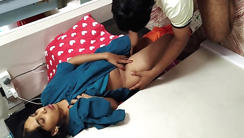 Indian brunette pussy sex video in amateur hd video