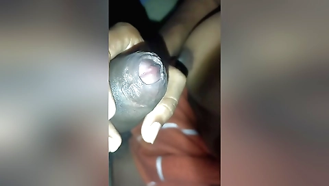 Indian hottie with a sexy body sucking and fucking her househusker