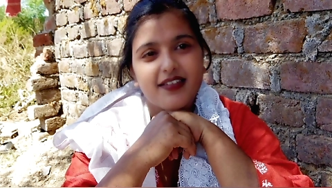 Amateur bhabhi vid with a hot brunette girl in pov