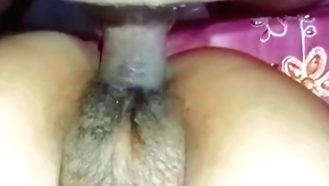 Indian woman's hairy pussy shows off on her hairy ass