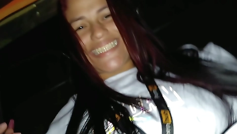 Indian hottie with a big ass takes his cock in the car