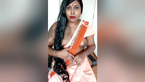 Indian amateur webcam video showing hot slut on camera