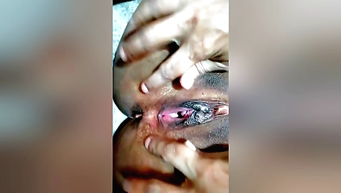 Indian brunette shows off her face in a homemade video