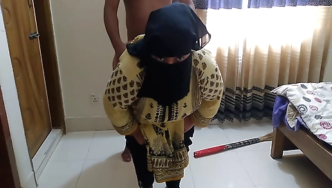 Indian stepmom and her stepson have sex in the kitchen