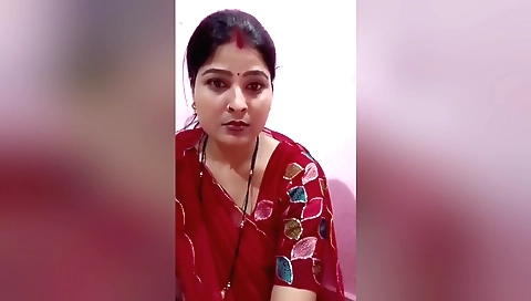 Indian teen stepsister enjoys solo video with camera